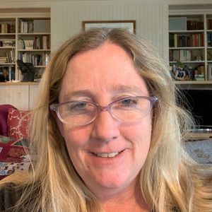 Meet your Posher, Leigh